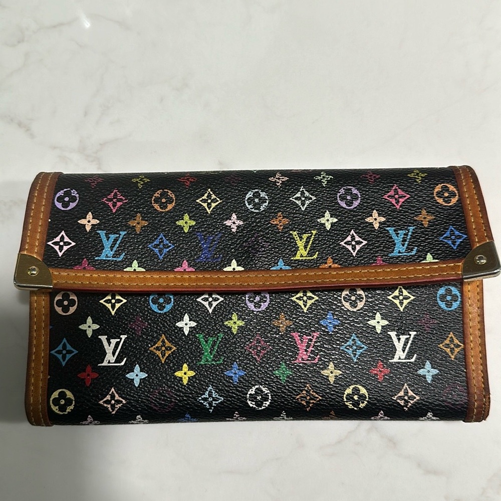 Pre-loved Louis Vuitton Murakami International Wallet
